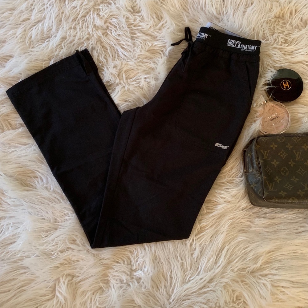 Grey’s anatomy active scrub pants: small tall